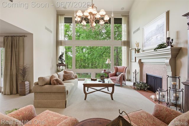 5321 Forest Way, Bloomfield Hills, MI 48302