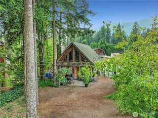 8467 Ivy Court, Maple Falls, WA 98266
