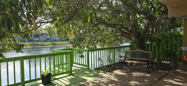 14971 SW 75th Ter, Miami, FL 33193