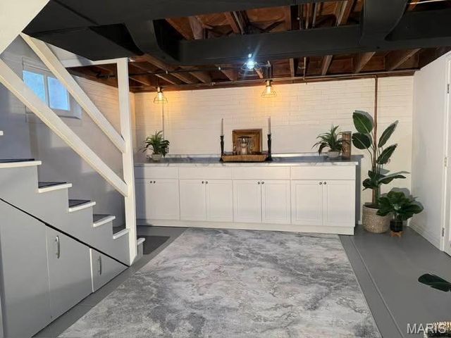 6544 Marquette Avenue, St Louis, MO 63139