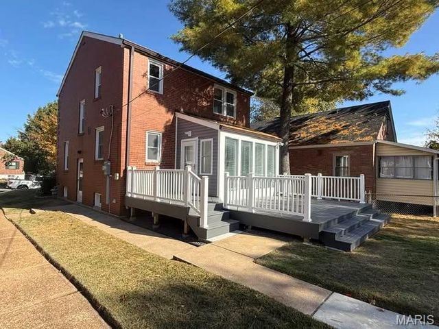 6544 Marquette Avenue, St Louis, MO 63139