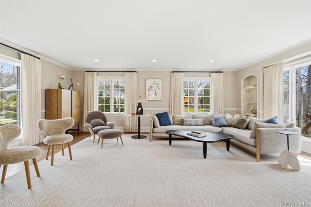 40 Springdale Road, Scarsdale, NY 10583