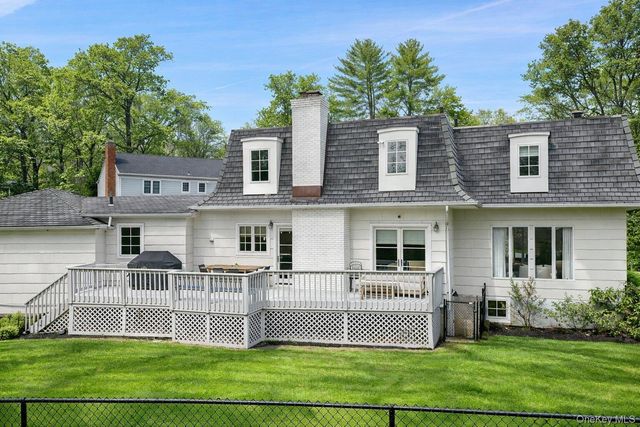 40 Springdale Road, Scarsdale, NY 10583