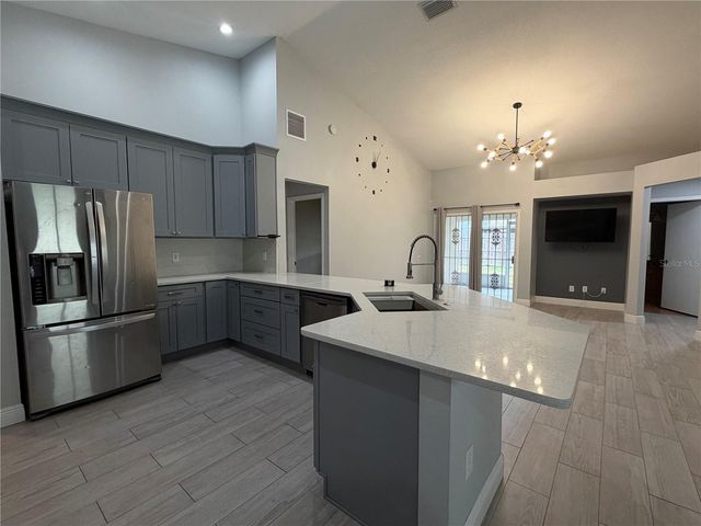 9405 POSEN PLACE, Tampa, FL 33635