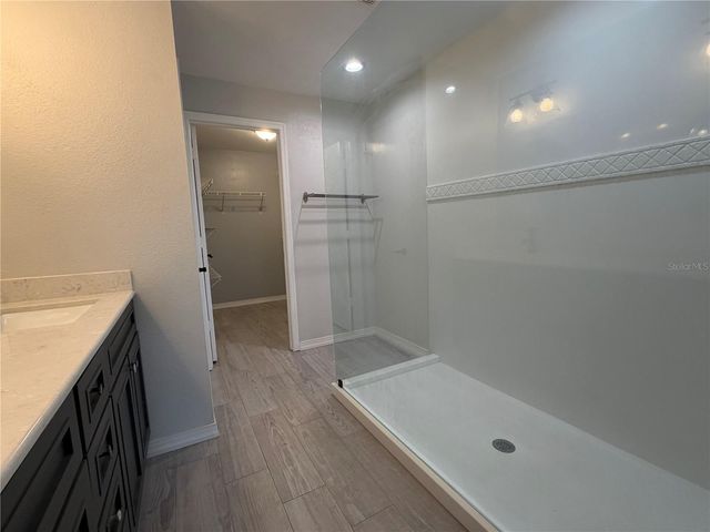 9405 POSEN PLACE, Tampa, FL 33635