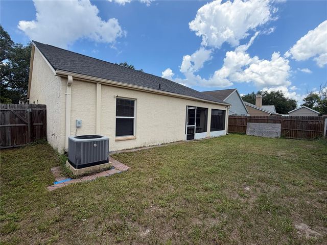 9405 POSEN PLACE, Tampa, FL 33635