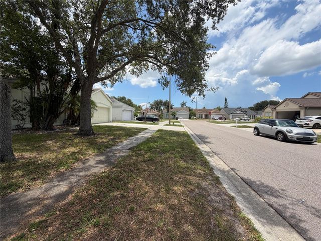 9405 POSEN PLACE, Tampa, FL 33635