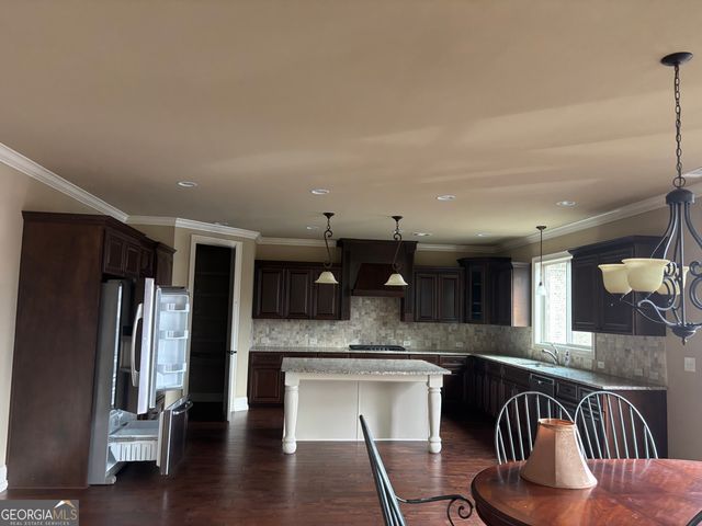 2525 Lake Erma Drive, Hampton, GA 30228