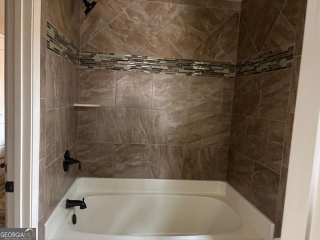 2525 Lake Erma Drive, Hampton, GA 30228
