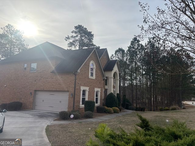 2525 Lake Erma Drive, Hampton, GA 30228