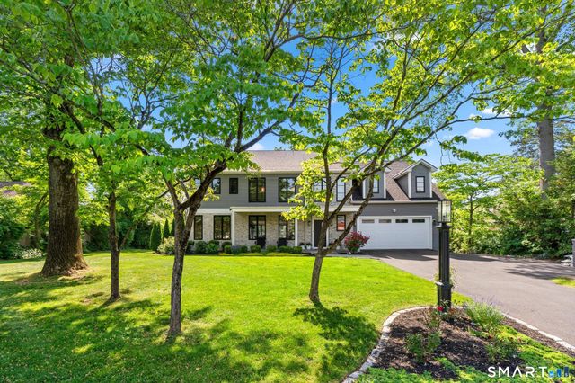 7 Waterside Lane, West Hartford, CT 06107