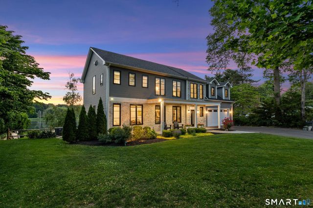 7 Waterside Lane, West Hartford, CT 06107