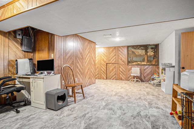 133 Country Club Terrace, Battle Creek, MI 49015