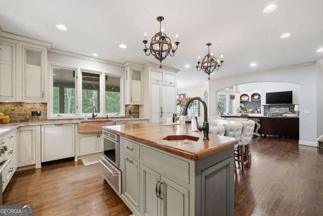630 Danas Ridge Drive, Roswell, GA 30075