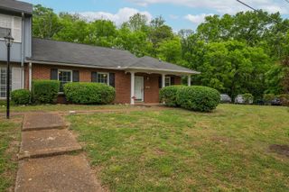 5601 Country Dr Apt 213, Nashville, TN 37211