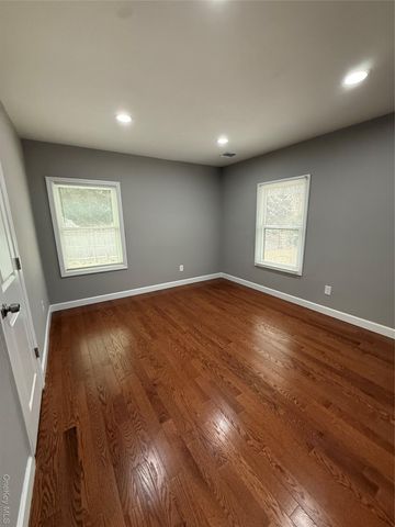 1068 Connetquot Avenue, Central Islip, NY 11722