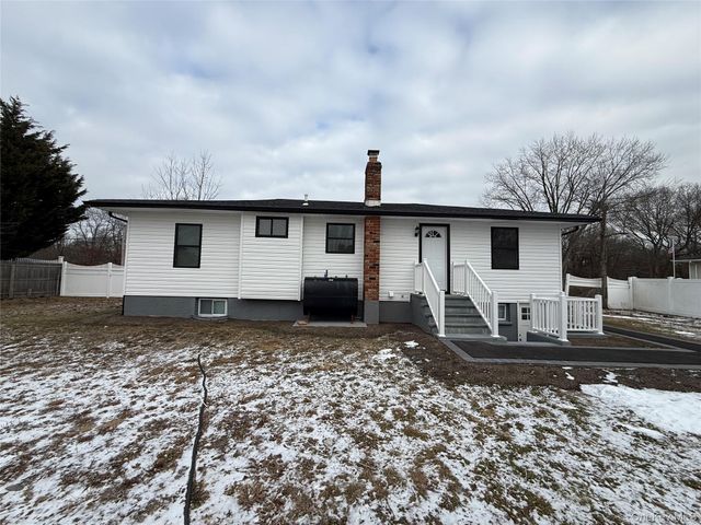 1068 Connetquot Avenue, Central Islip, NY 11722