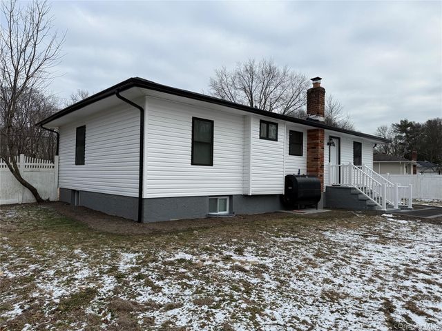 1068 Connetquot Avenue, Central Islip, NY 11722