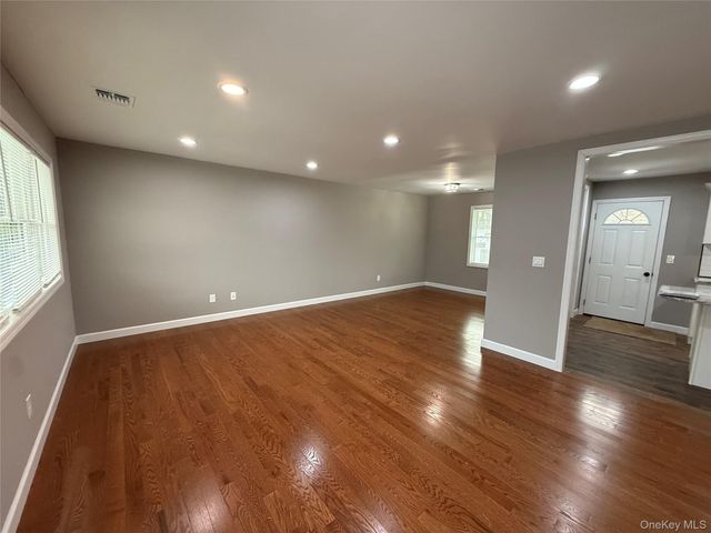 1068 Connetquot Avenue, Central Islip, NY 11722