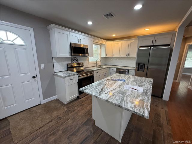 1068 Connetquot Avenue, Central Islip, NY 11722