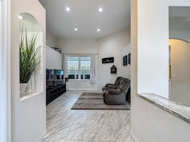 18902 SAINT LAURENT DRIVE, Lutz, FL 33558