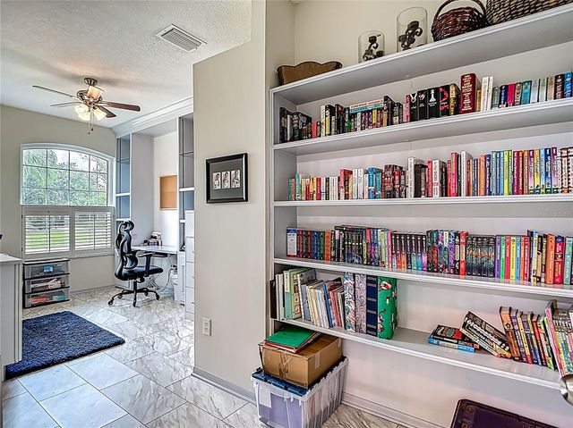 18902 SAINT LAURENT DRIVE, Lutz, FL 33558