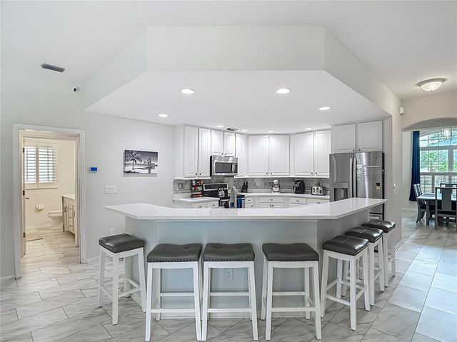 18902 SAINT LAURENT DRIVE, Lutz, FL 33558