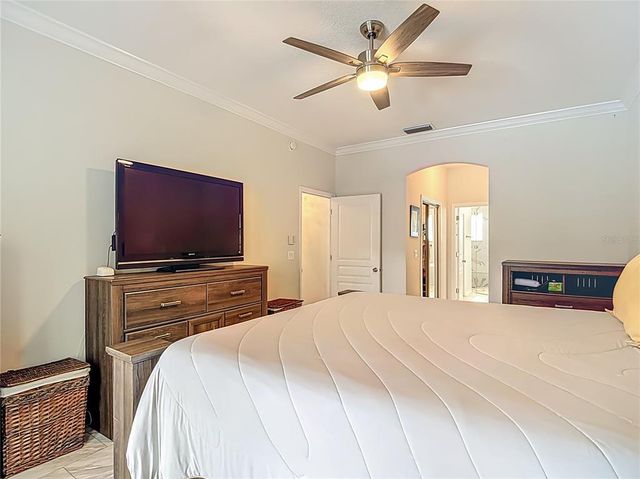 18902 SAINT LAURENT DRIVE, Lutz, FL 33558