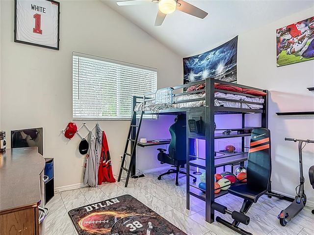 18902 SAINT LAURENT DRIVE, Lutz, FL 33558