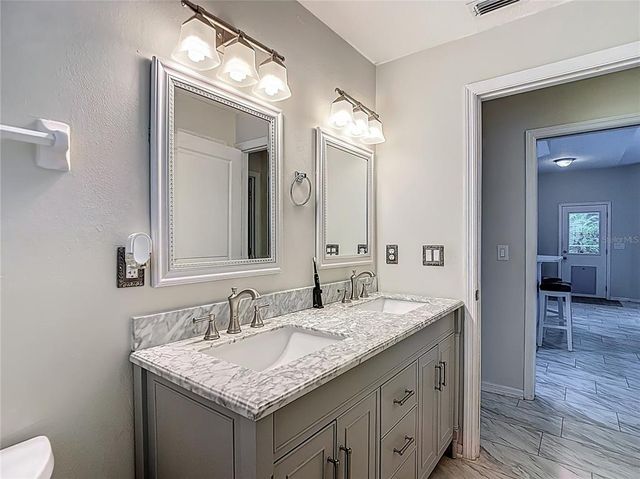 18902 SAINT LAURENT DRIVE, Lutz, FL 33558