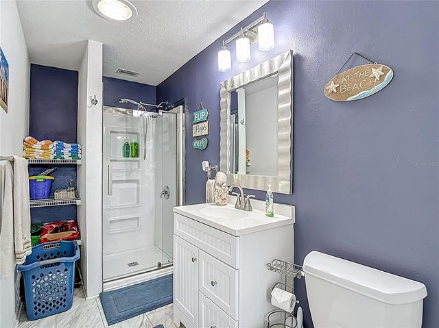 18902 SAINT LAURENT DRIVE, Lutz, FL 33558