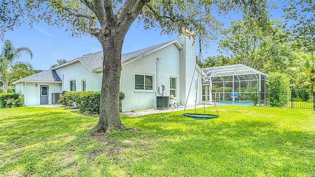 18902 SAINT LAURENT DRIVE, Lutz, FL 33558