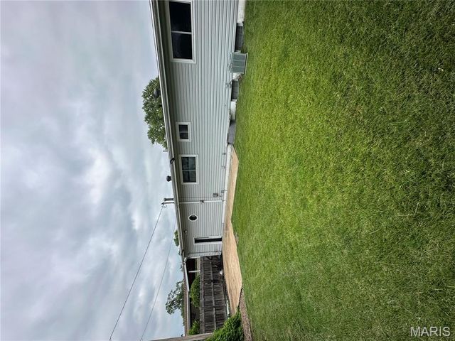 660 Crabapple Lane, Florissant, MO 63031