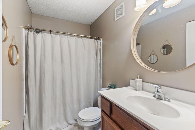 15648 Emerald Drive N 2, Hugo, MN 55038