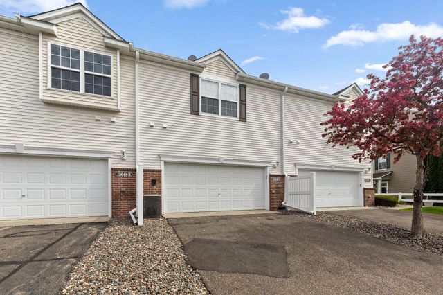 15648 Emerald Drive N 2, Hugo, MN 55038