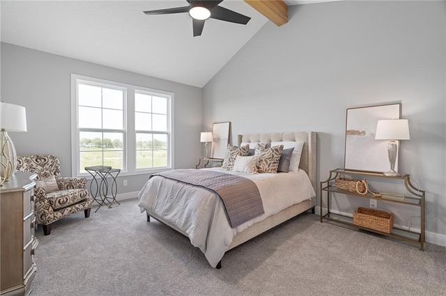 22212 W 82nd Terrace, Lenexa, KS 66220