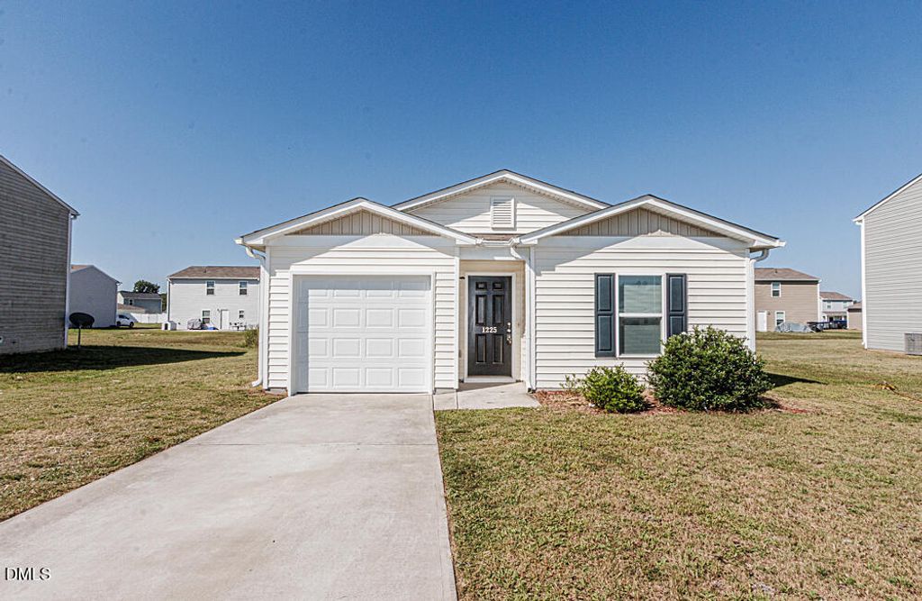 1225 Fescue Road, Rocky Mount, NC 27801