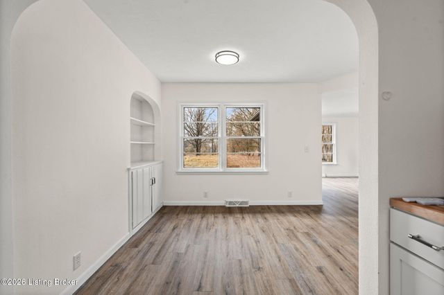 6826 Diamond Heights, Sellersburg, IN 47172