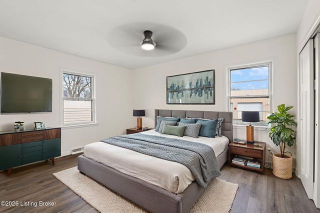 6826 Diamond Heights, Sellersburg, IN 47172