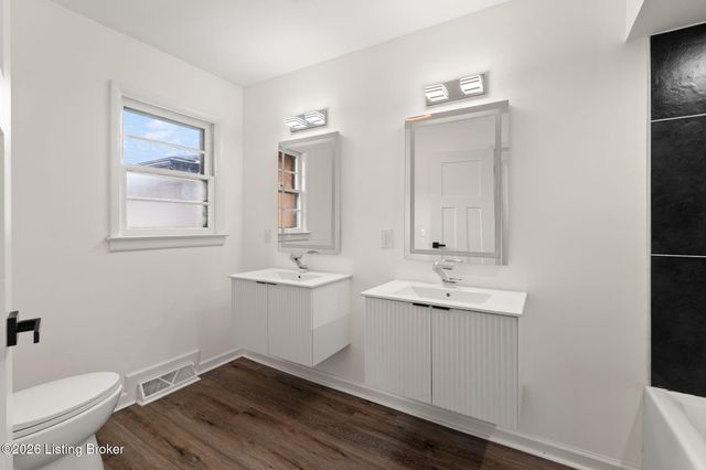 6826 Diamond Heights, Sellersburg, IN 47172