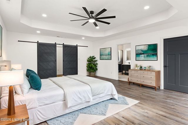 6826 Diamond Heights, Sellersburg, IN 47172