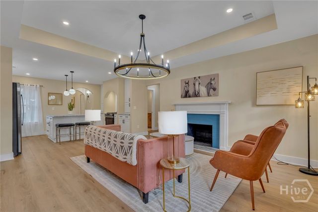 402 E 57th Street, Savannah, GA 31405