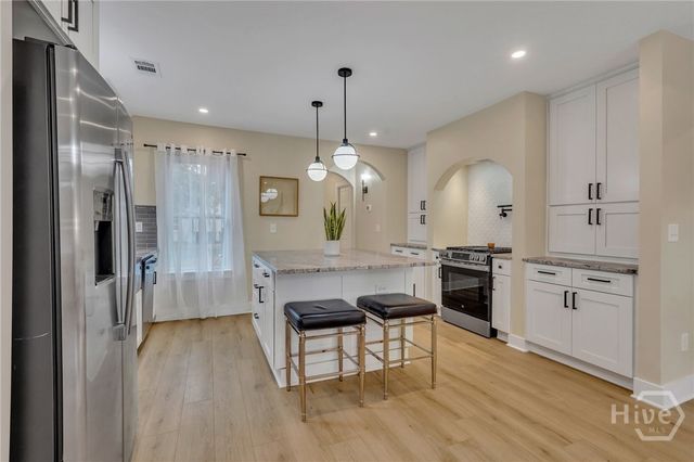 402 E 57th Street, Savannah, GA 31405