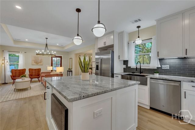 402 E 57th Street, Savannah, GA 31405