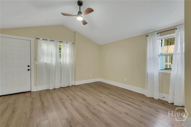 402 E 57th Street, Savannah, GA 31405