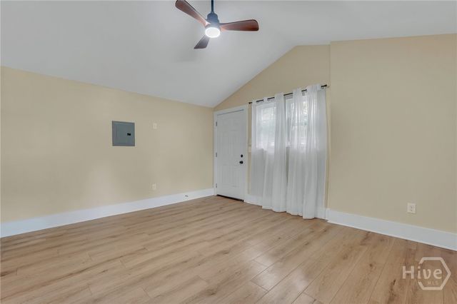 402 E 57th Street, Savannah, GA 31405