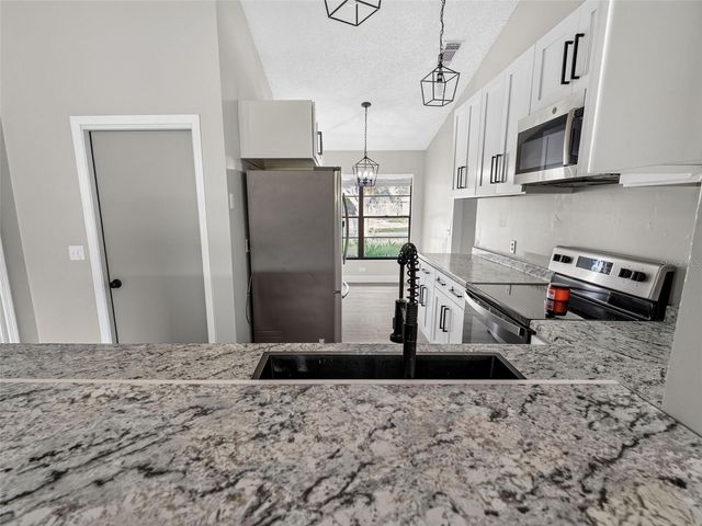 10428 TARA DRIVE, Riverview, FL 33578