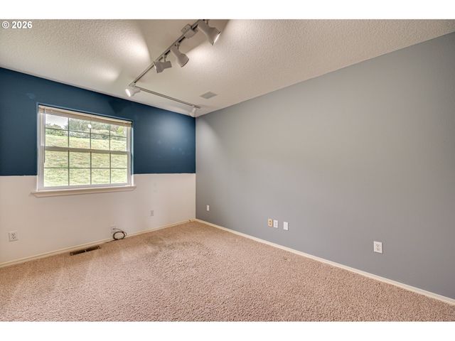 351 BUTTE HILL Rd, Woodland, WA 98674