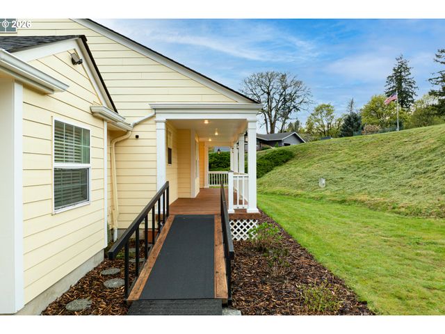 351 BUTTE HILL Rd, Woodland, WA 98674