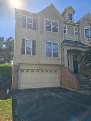 3401 Kentshire Circle, Aurora, IL 60504